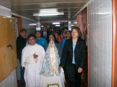 Emotiva visita de la Virgen del Valle al hospital San Juan Bautista ...